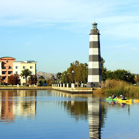 Hampton Inn & Suites Suisun City Waterfront Eksteriør billede