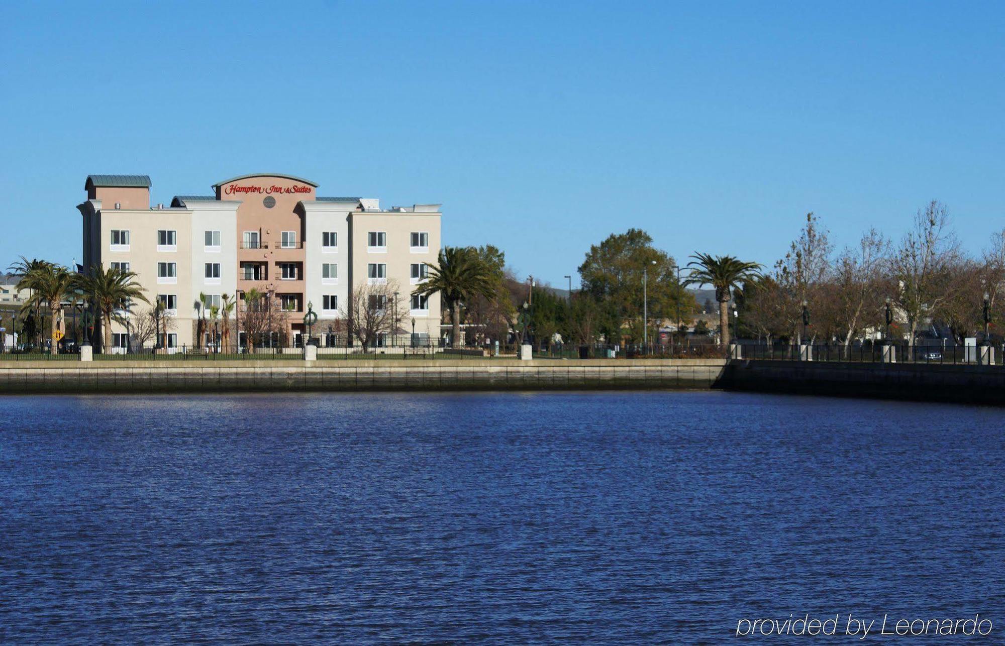 Hampton Inn & Suites Suisun City Waterfront Eksteriør billede